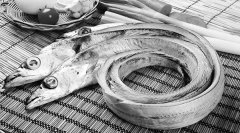 恐怖！甲醛帶魚(yú)流入市場(chǎng)，這樣的帶魚(yú)不要買(mǎi)！