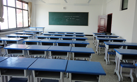 學(xué)校的桌椅光甲醛超標(biāo) 學(xué)校的桌椅光甲醛超標(biāo)